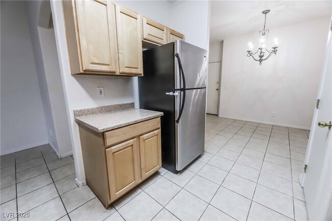 Building Photo - 2580 Land Rush Dr