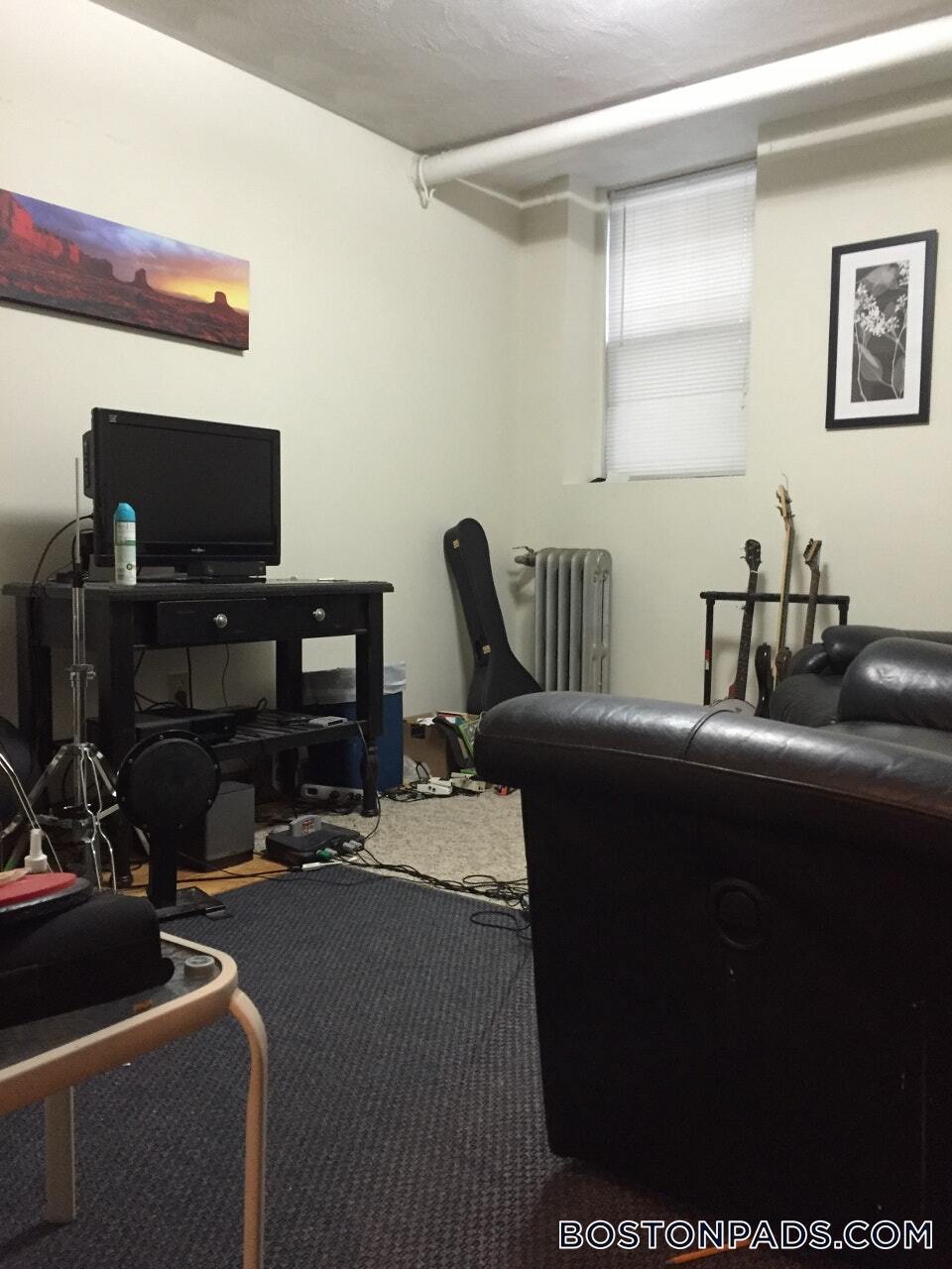 Building Photo - 115 St Stephen St