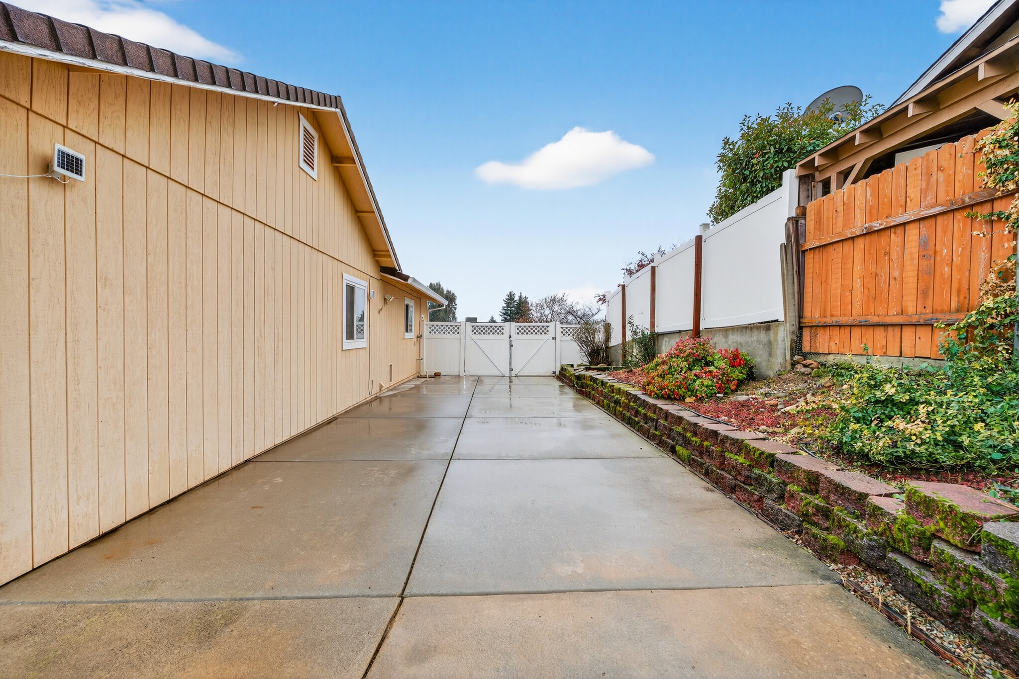 Building Photo - 1288 Grouse Ct