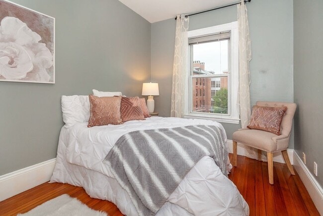 Building Photo - 797 Columbia Rd