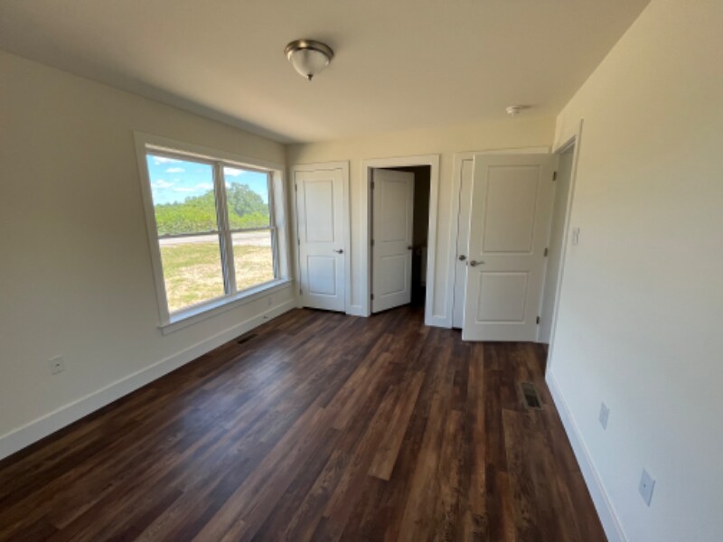 Building Photo - 208 Hogan Rd