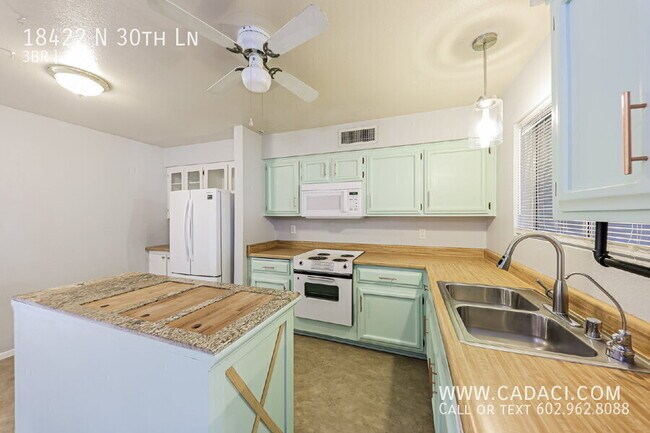 Building Photo - 18422 N 30th Ln