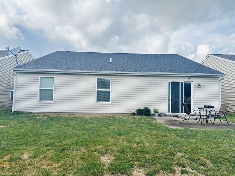 Building Photo - 3003 Remington Dr