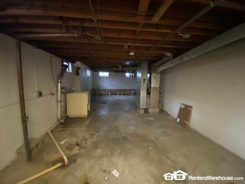 Building Photo - 1417 Cummins Pkwy