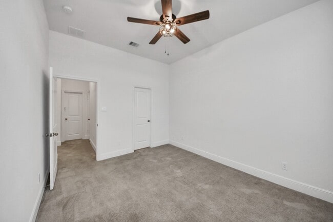 Building Photo - 14807 Providence Manor Way