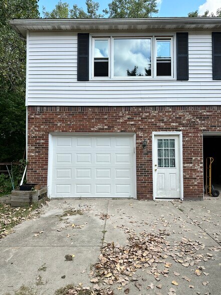 Building Photo - 350 Seneca Creek Rd