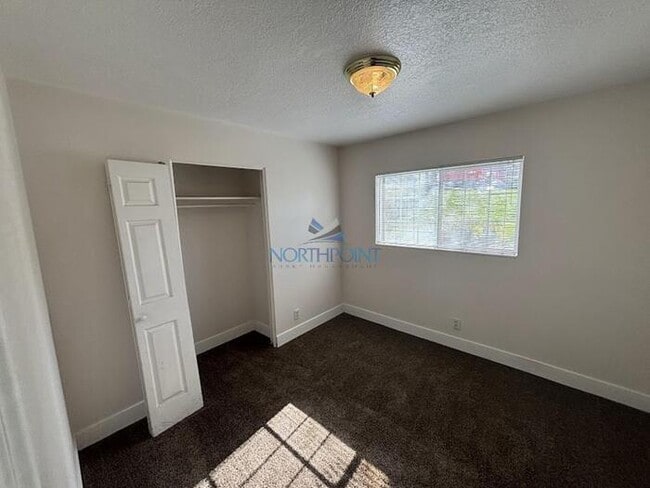 Building Photo - Beautiful 3 beds 2 baths in Orem