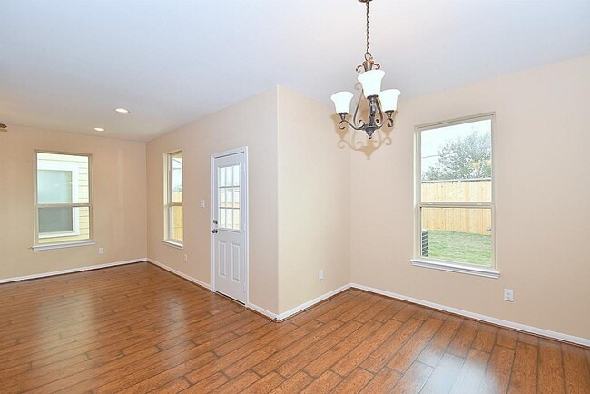 Building Photo - 17041 Wilthorne Gardens Ct