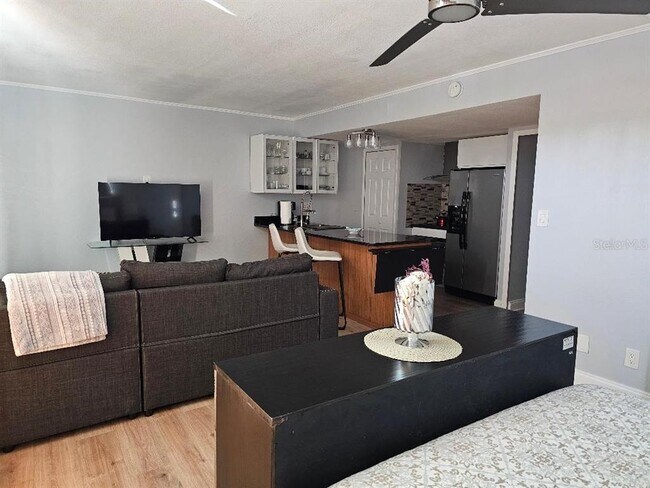 Building Photo - 125 110th Ave