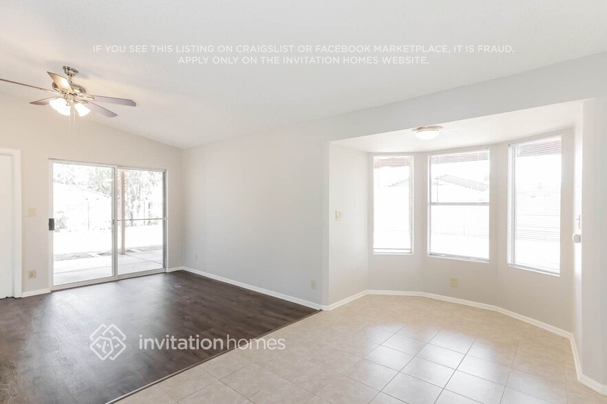 Building Photo - 14426 North 42nd Pl