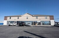 Building Photo - "Charming Studio Retreat in Indianapolis w...