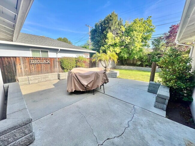 Building Photo - Prime San Jose Home with great backyard!