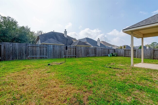 Building Photo - 5203 Heatherdawn Ct