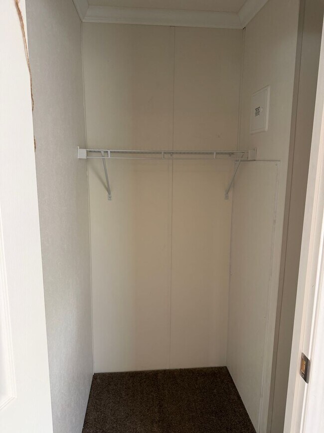 Building Photo - 5774 Glatfelters Station Rd