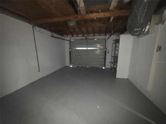 Building Photo - 1731 Dander Dr