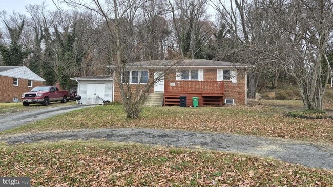 Building Photo - 5004 Meadowbrook Dr