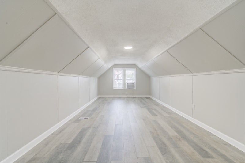 Building Photo - 6024 Lucille Ave