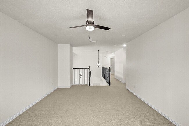 Building Photo - 10 Chippewa Trail