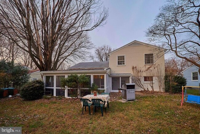 Building Photo - 3812 Wexford Dr