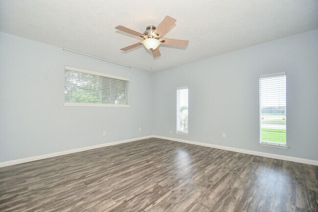 Building Photo - 12927 Westmere Dr