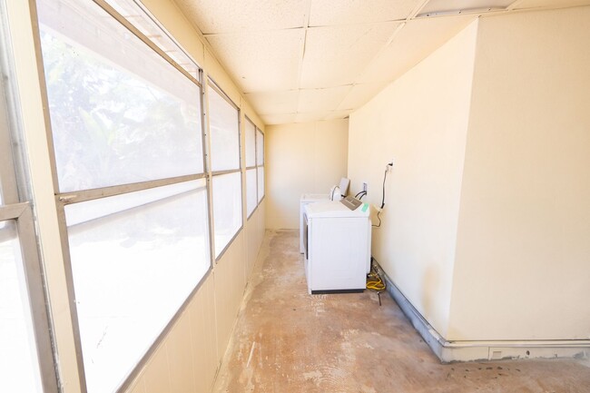 Building Photo - 3BR/2BA - Single Family Home in El Cajon!