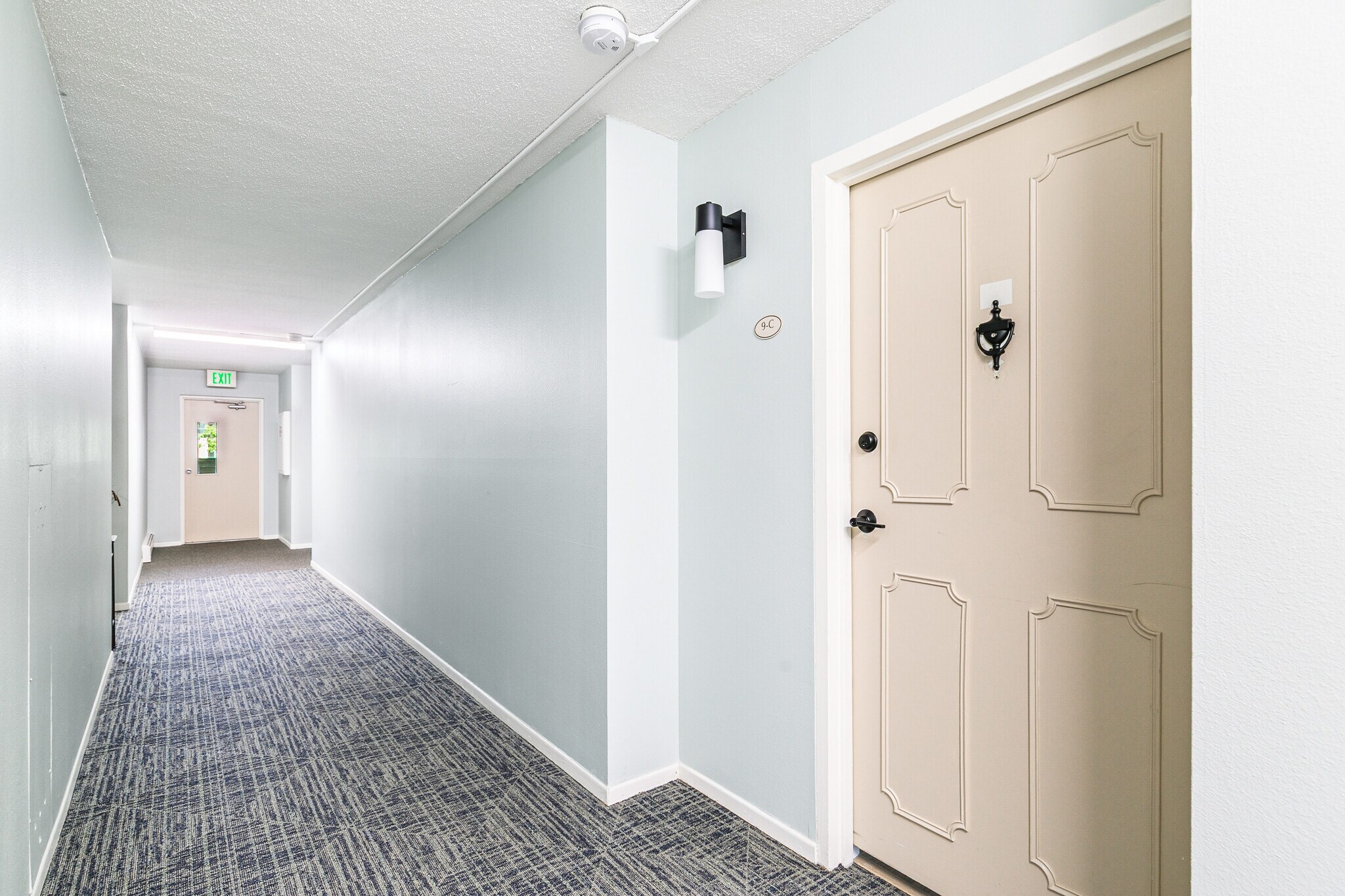 Building Photo - 725 S Alton Way