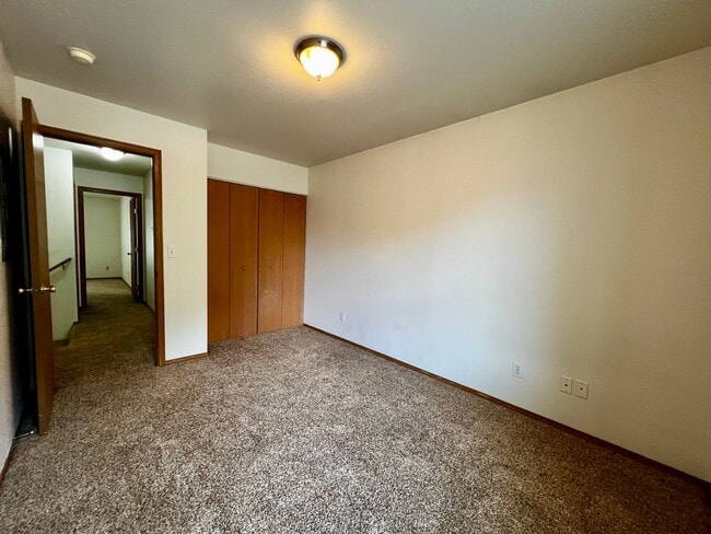 Building Photo - 3614 Fairbanks Ave