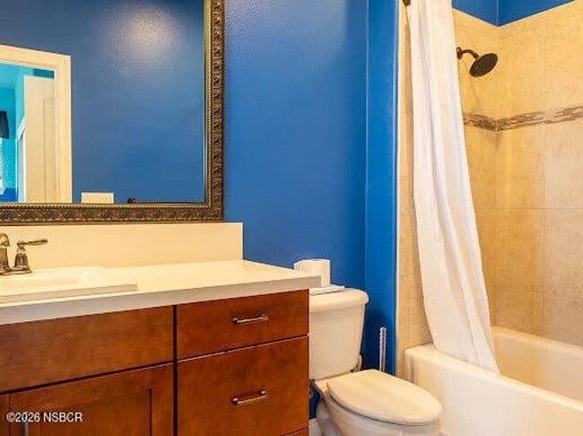 Building Photo - Beautiful Lompoc Home