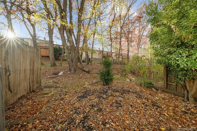 Building Photo - 34 Wooded Way