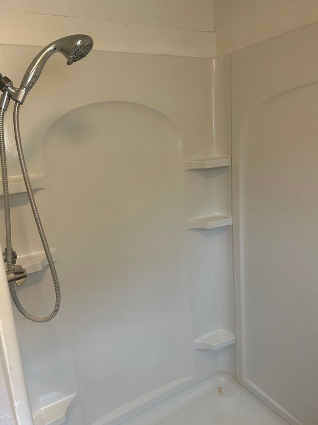 Building Photo - 29133 Milliron Rd