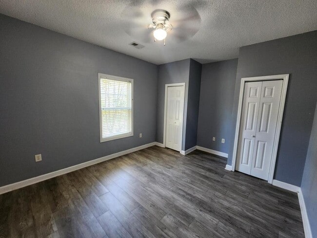 Building Photo - 302 Kiskadee Loop