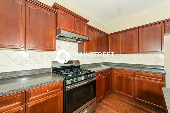 Building Photo - 4 Bedroom Pet-Friendly Home in Loganville, GA with Main Street Renewal