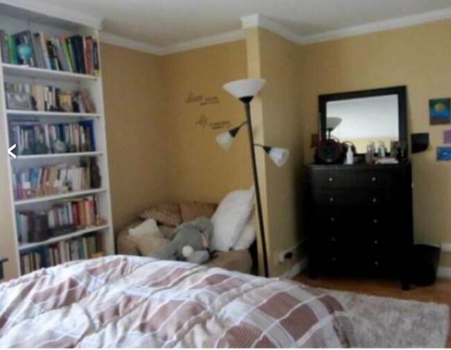 Building Photo - 19 N 1st St