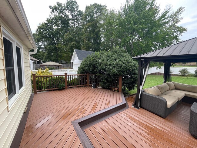 Building Photo - Gayton Green 4 Bedroom  2.5 Bath Home