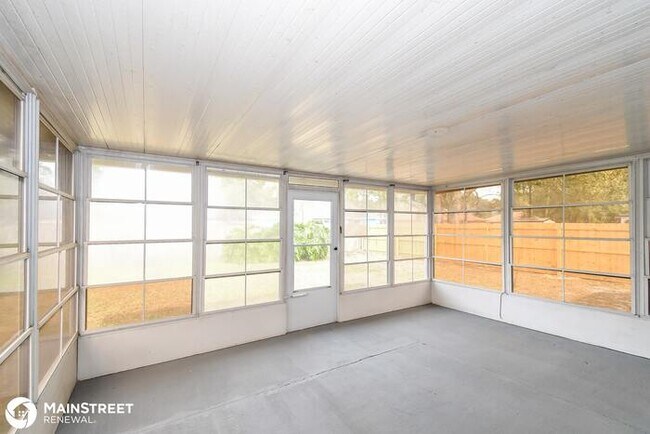 Building Photo - 7837 Enderby Ave S, Jacksonville, FL 32244