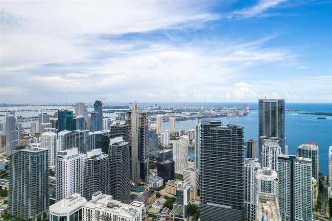 Building Photo - 1000 Brickell Plaza