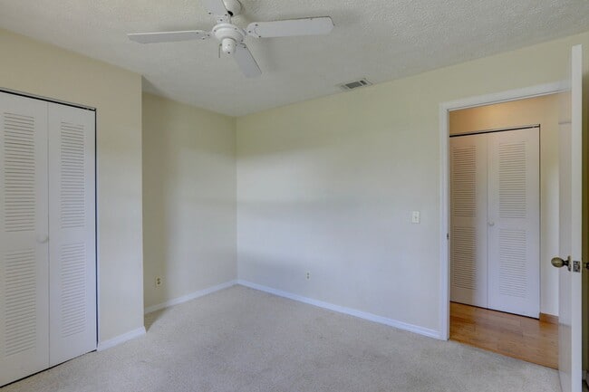 Building Photo - 1690 Seahouse St