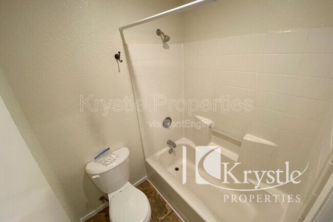 Building Photo - 206 Sea Crest Cir