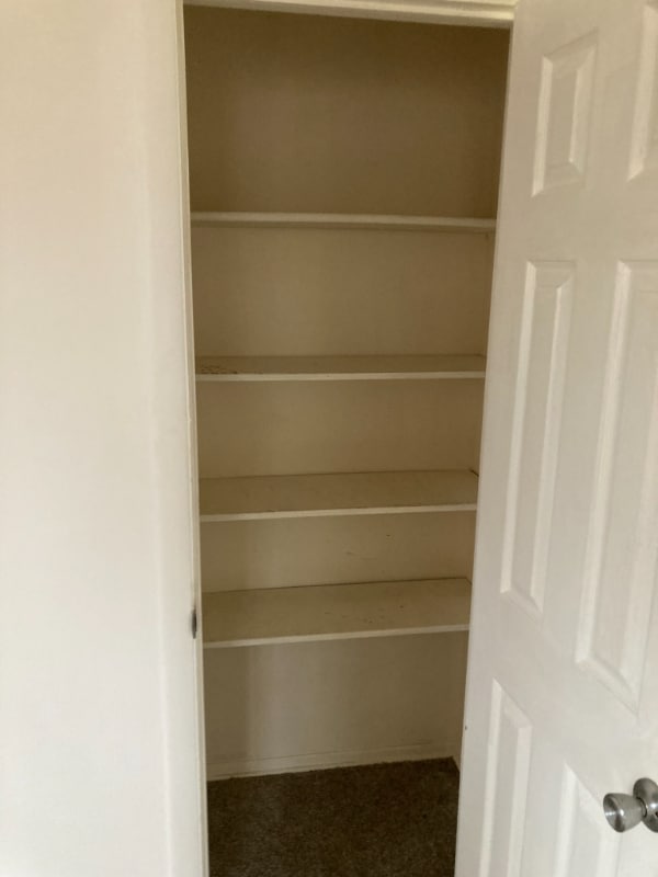 Building Photo - 460 Wells Dr