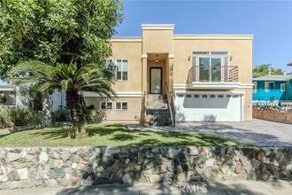 Building Photo - 1039 E Santa Anita Ave