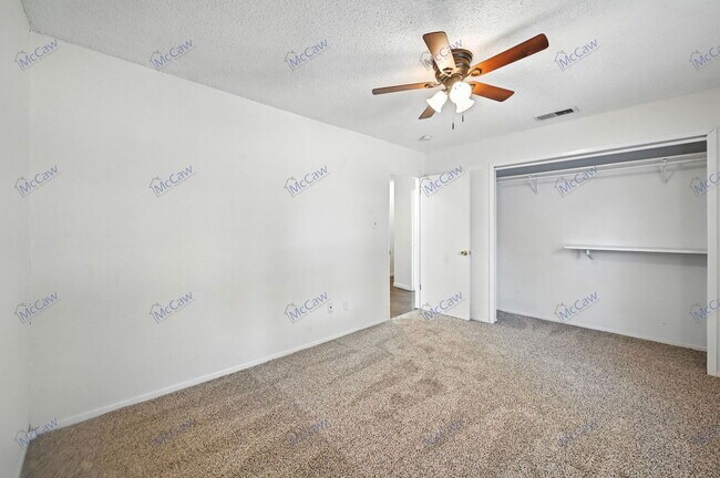 Building Photo - 2441 Sweetwood Dr