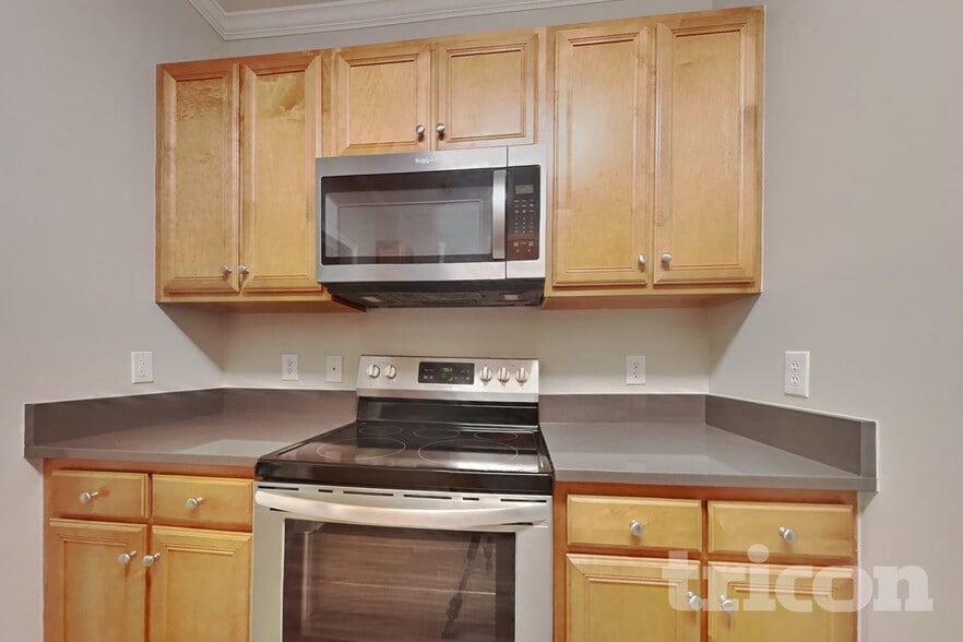 Building Photo - 5931 Bluestem Cir