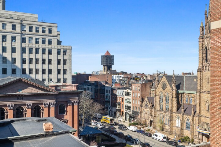 Building Photo - 425 Boylston St