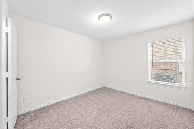 Building Photo - 1357 Rembrandt Dr