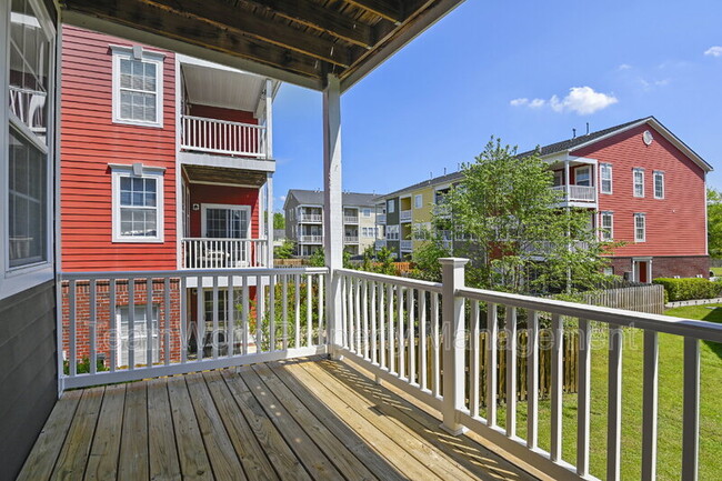 Building Photo - 9034 Parlor Dr
