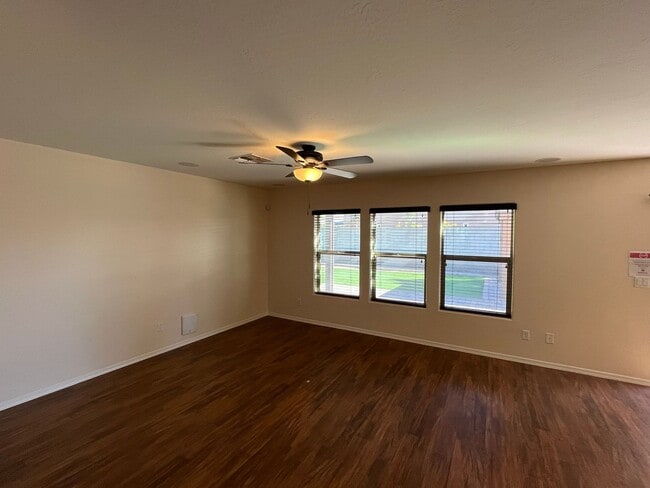 Building Photo - 4 Bedroom + Den Home in the Cameron Ranch ...