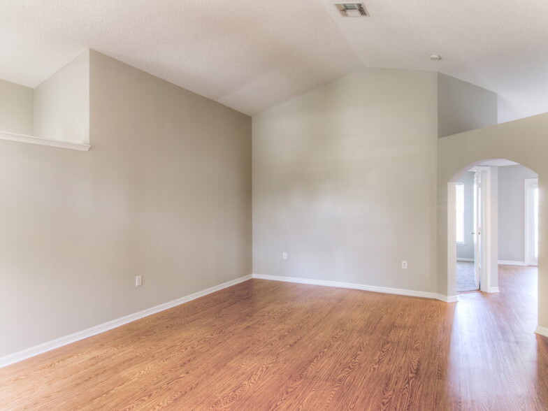 Building Photo - 1051 Woodsong Way