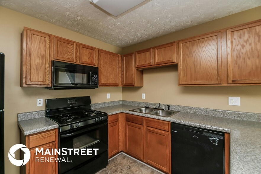 Building Photo - 138 Silver Fox Trail