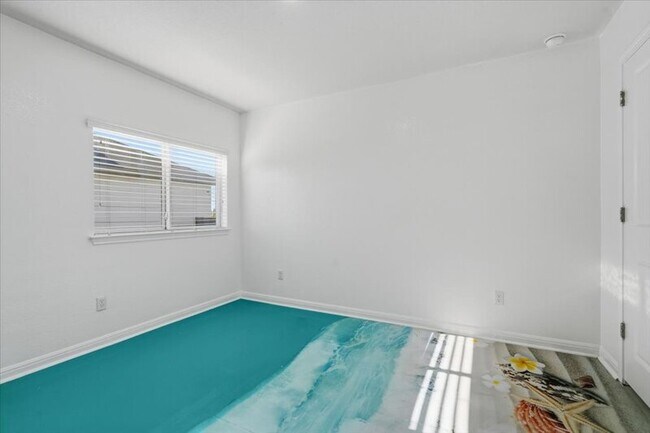 Building Photo - 19040 Kimberlite Dr