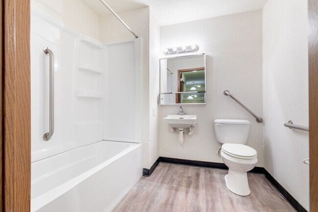 Interior Photo - Clearwater River Apartments